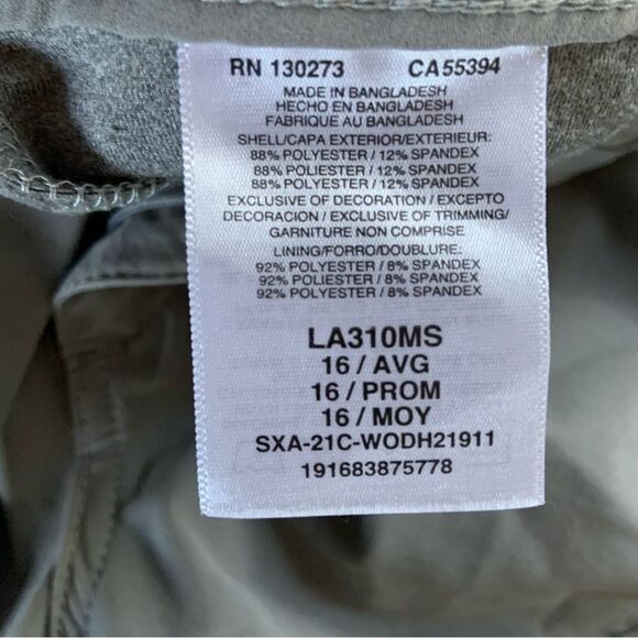 WRANGLER Women’s ATG Trail Runner Shorts Size 16 - Picture 9 of 10